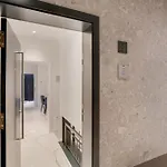 Apartment 7 Luxury By Karat